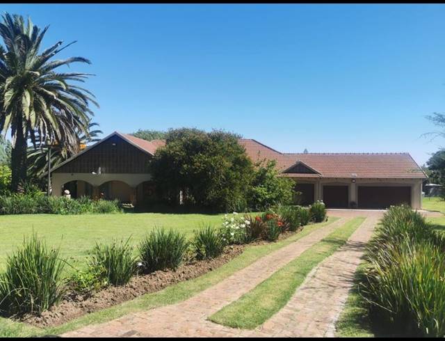 FARM FOR SALE IN MNANDI
